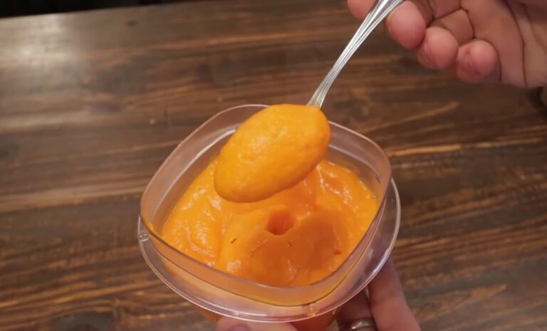 How to Make Carrot Puree for Baby: Quick & Nutrition